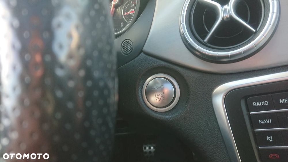 Mercedes-Benz CLA - 19