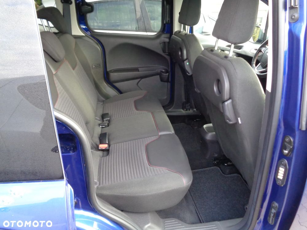 Ford Tourneo Courier 1.0 EcoBoost Titanium - 15