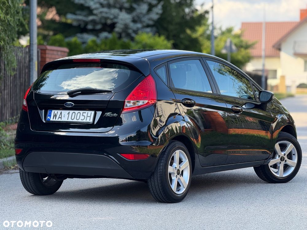 Ford Fiesta 1.25 Ambiente - 2