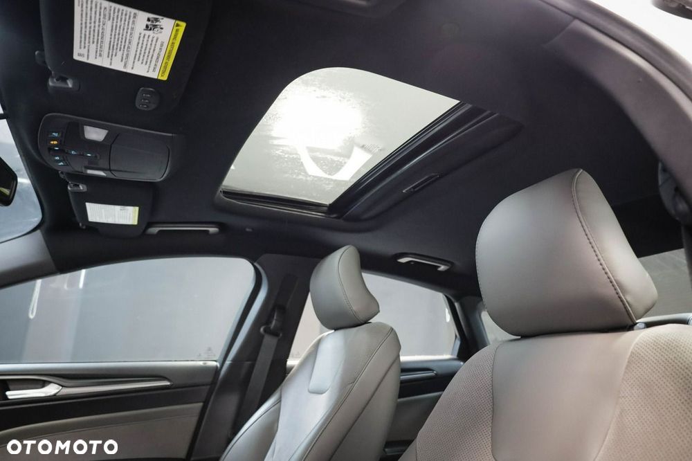 Ford Fusion - 14
