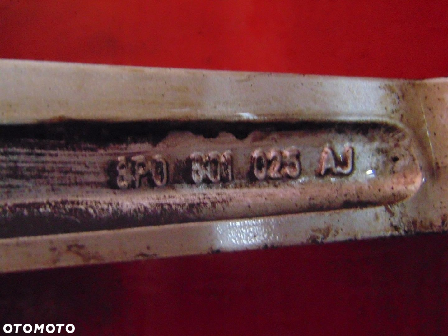 AUDI FELGI ALUMINIOWE 18 7.5J ET56 8P0801025AJ - 4