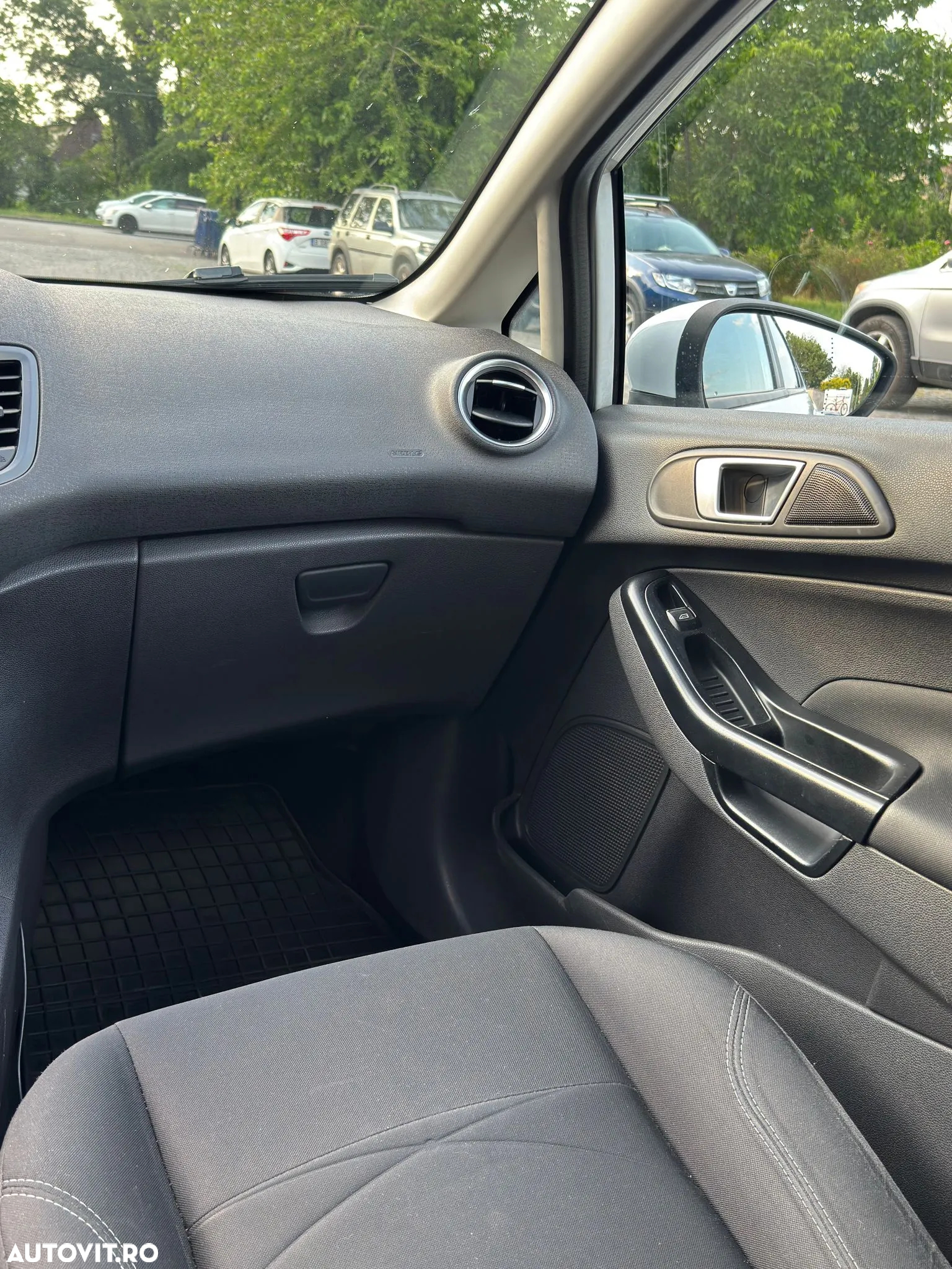 Ford Fiesta - 8
