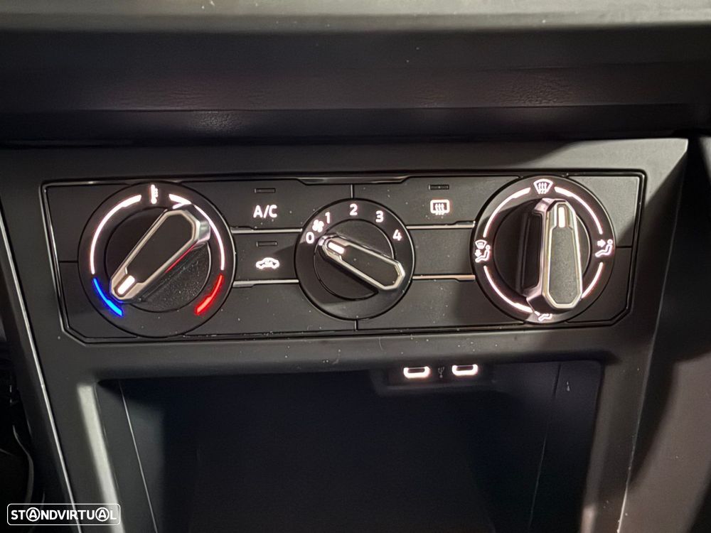 VW Polo 1.0 Confortline - 19