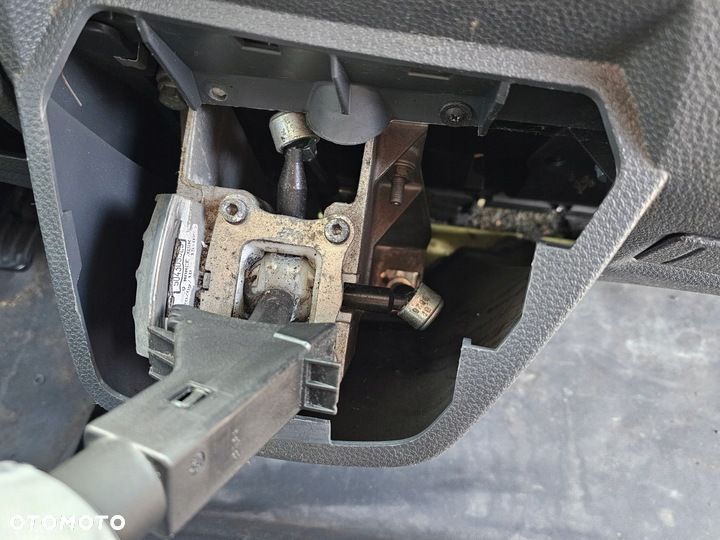 LEWAREK GAŁKA DRĄŻEK DŹWIGNIA ZMIANY WYBIERAK 8 C R BIEGÓW IVECO EUROCARGO - 3