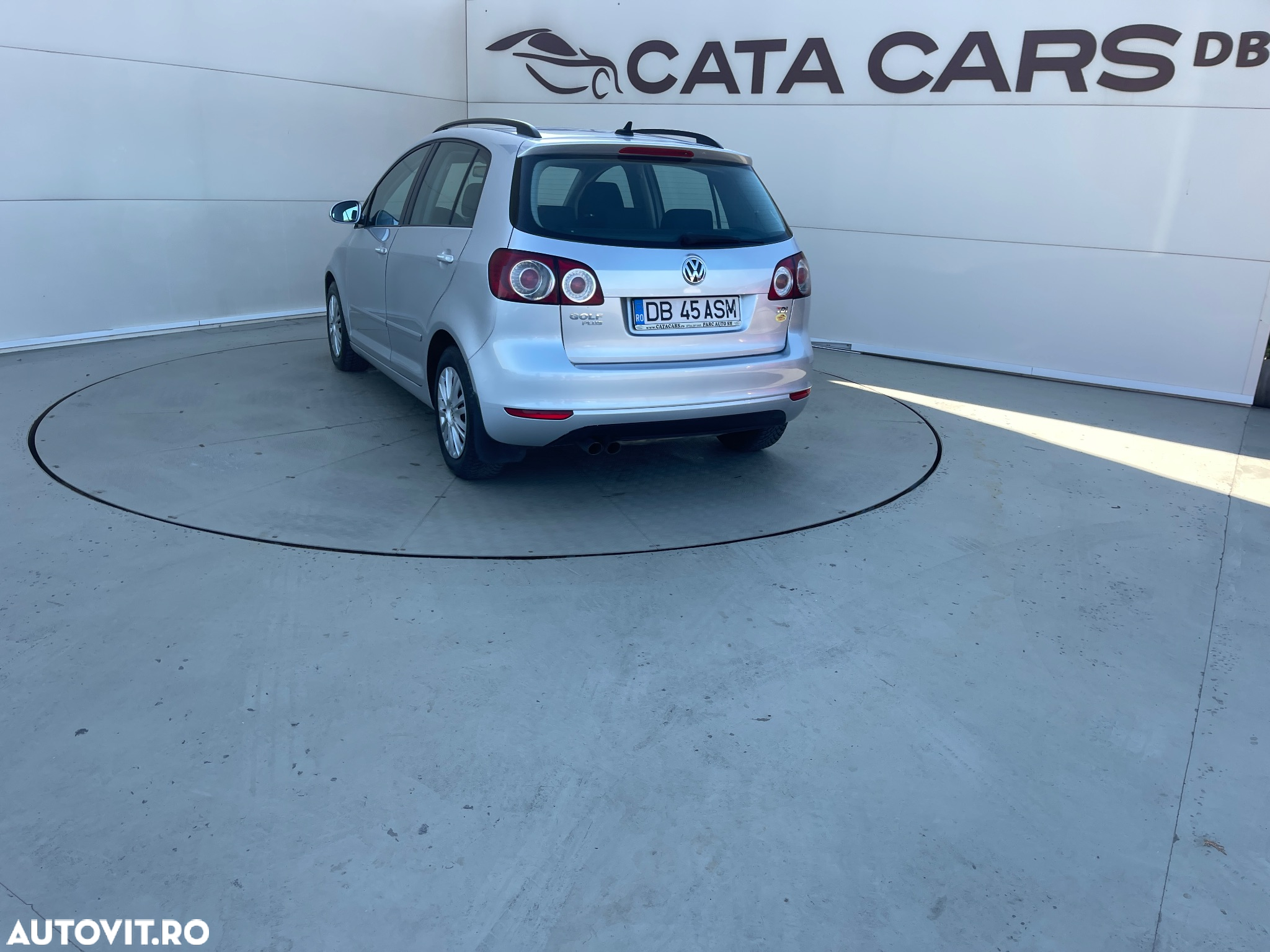 Volkswagen Golf Plus 2.0 TDI Comfortline - 13