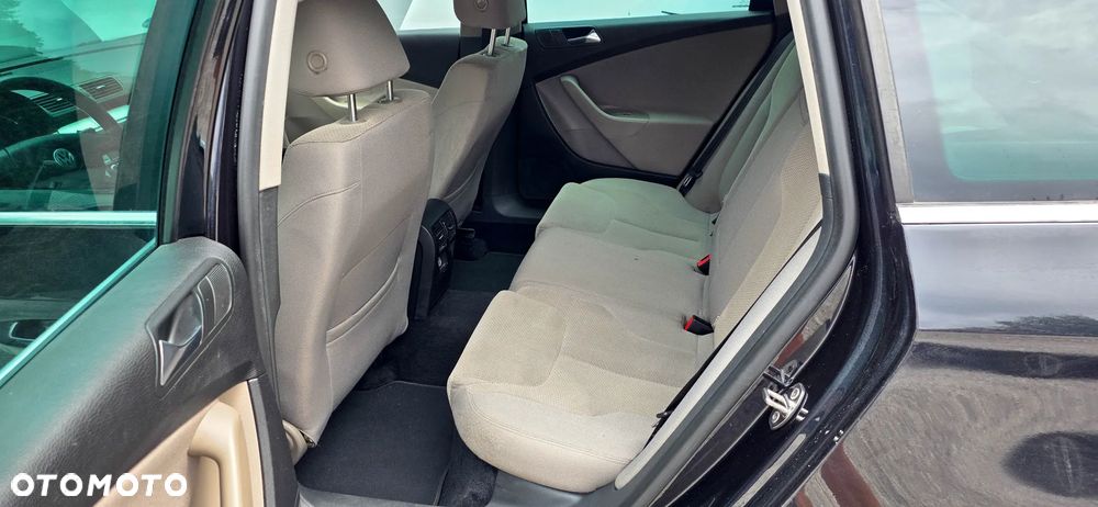 Volkswagen Passat Variant 1.8 TSI Comfortline - 18