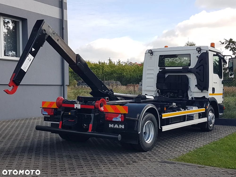 MAN TGL 12.220 HAKOWIEC 4x2 KLIMA - 8
