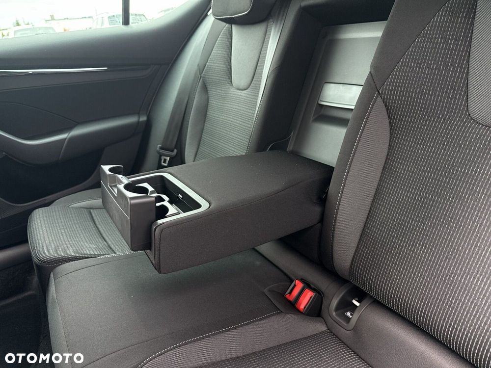 Skoda Octavia 1.5 TSI mHEV Drive Selection DSG - 15