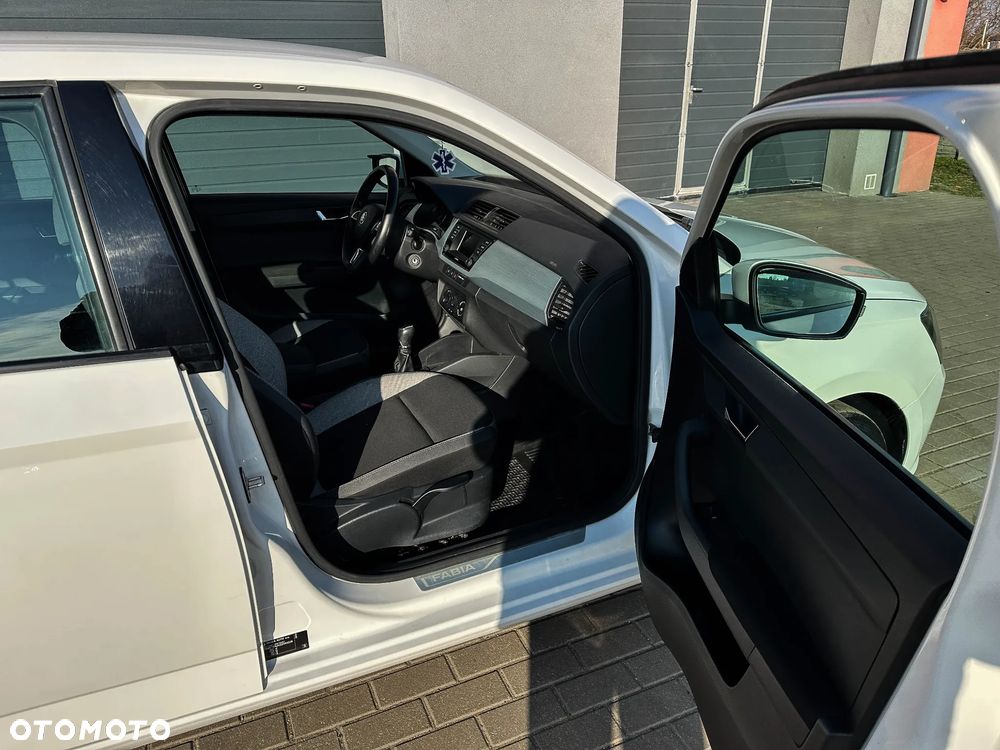 Skoda Fabia - 22