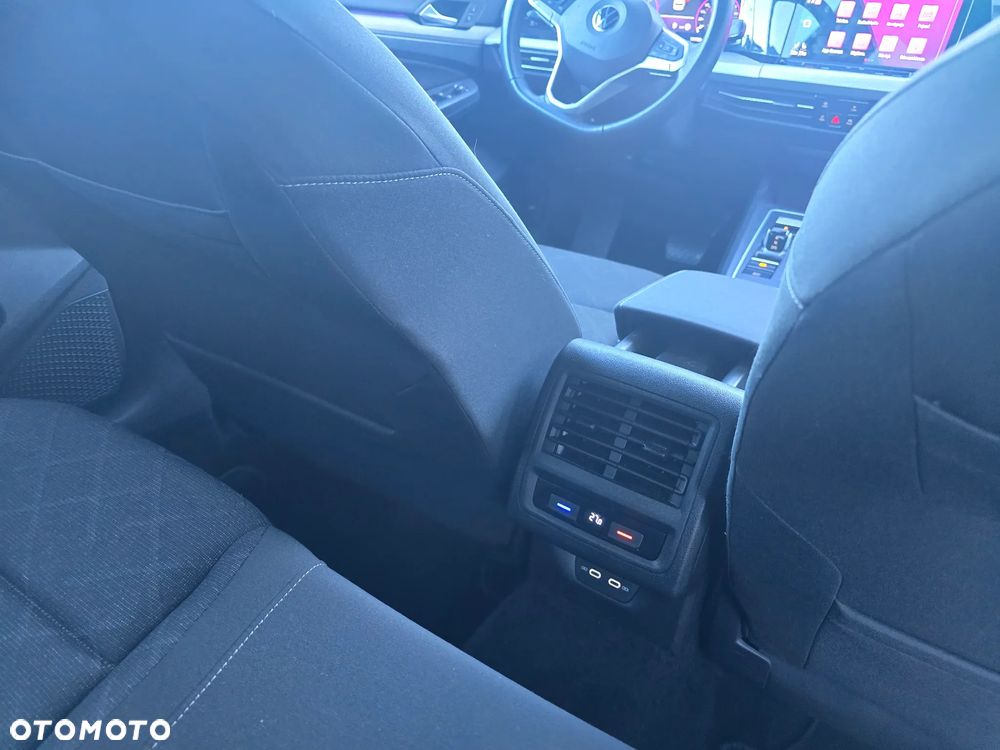 Volkswagen Golf - 37