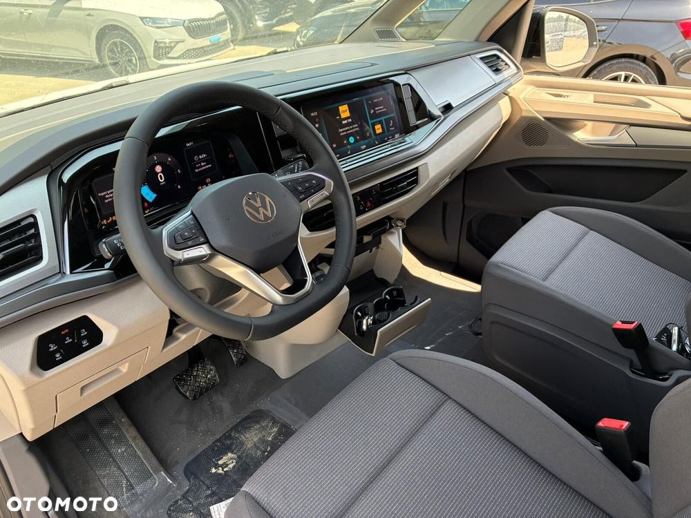 Volkswagen Multivan - 11