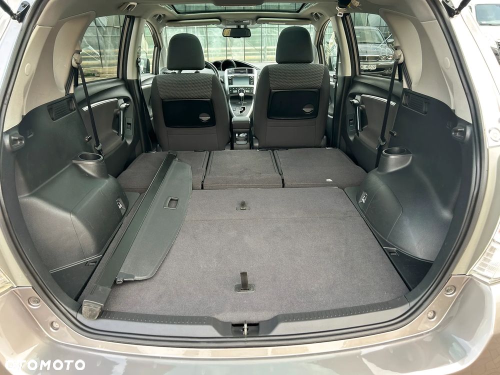 Toyota Verso 1.8 Multidrive Edition - 28