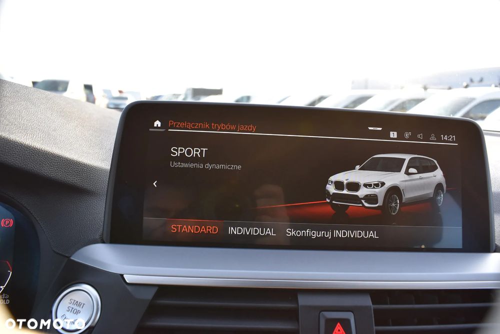 BMW X3 xDrive20i GPF Advantage - 36