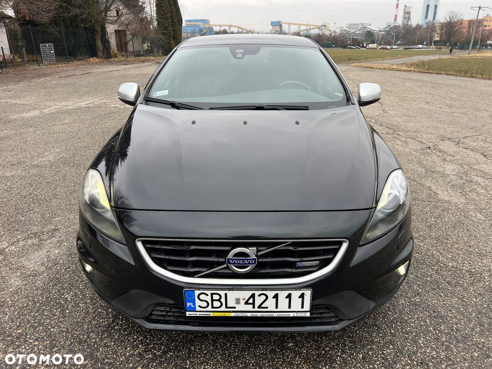 Volvo V40 D3 R Design - 31