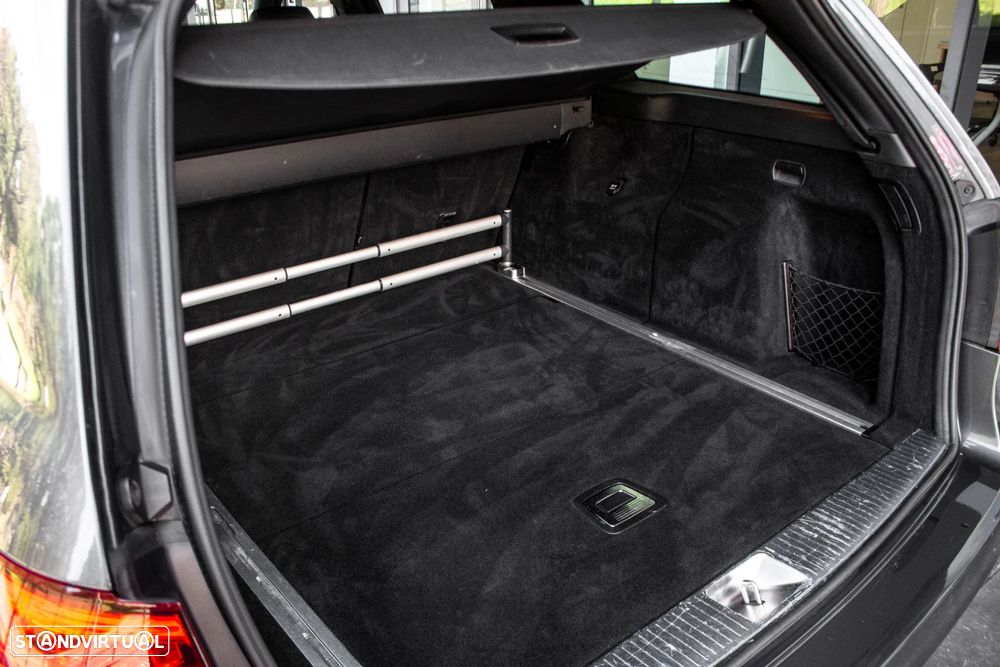 Mercedes-Benz E 300 Bluetec Hybrid Avantgarde - 28