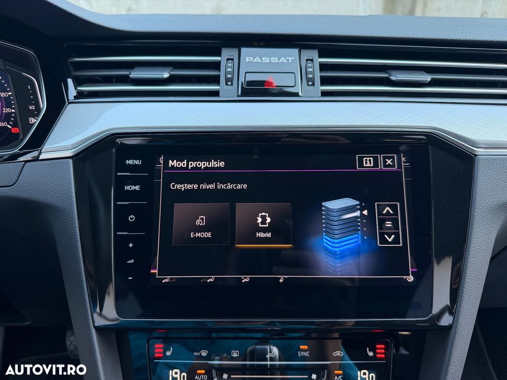 Volkswagen Passat 1.4 TSI DSG GTE - 32