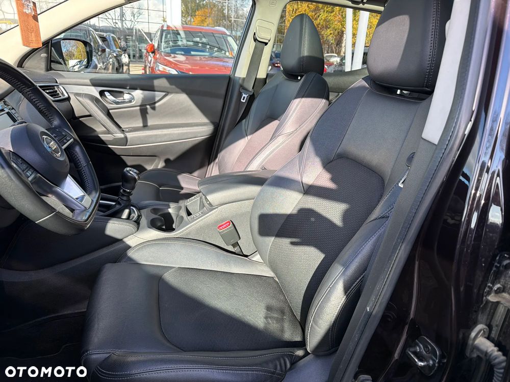 Nissan Qashqai 1.3 DIG-T Tekna - 13