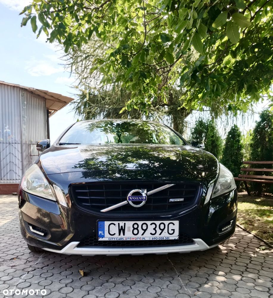 Volvo S60 D3 R-Design - 5