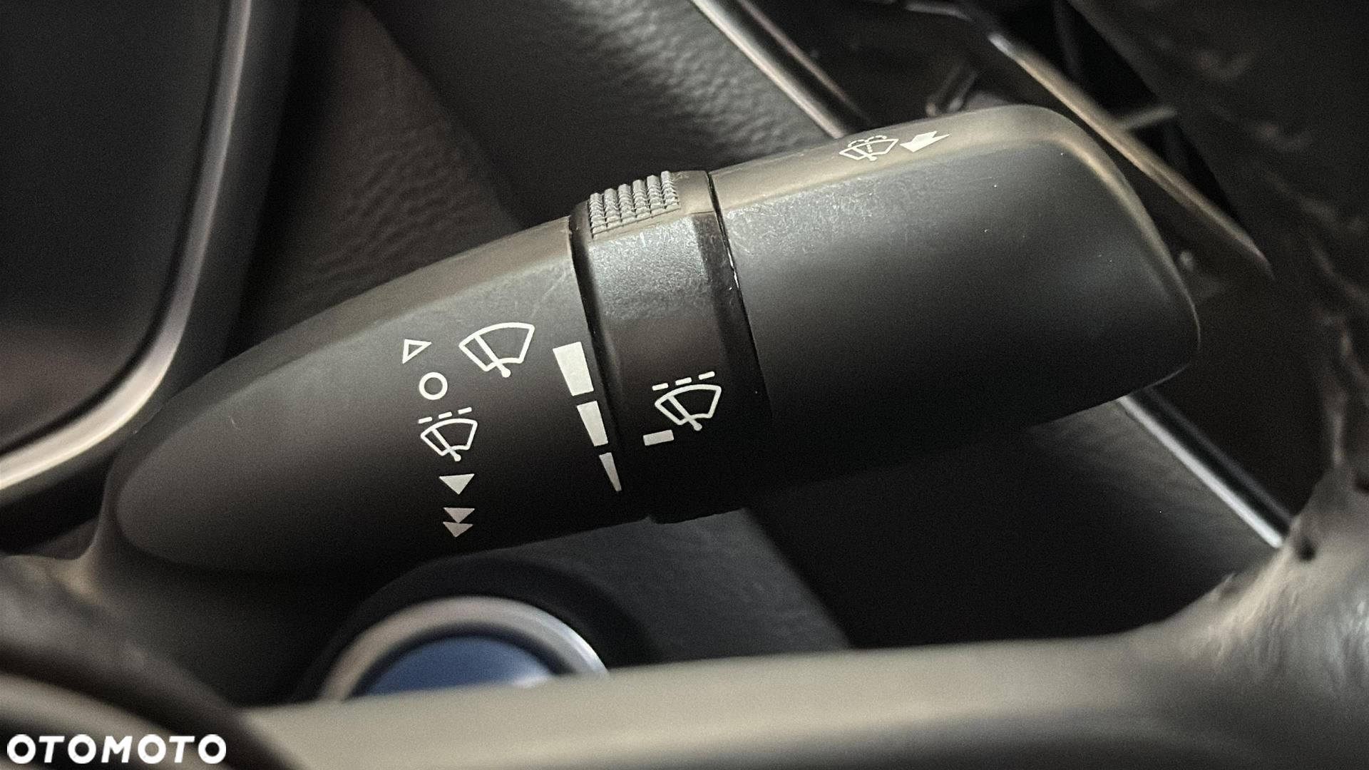 Toyota Corolla 1.8 Hybrid Active - 28
