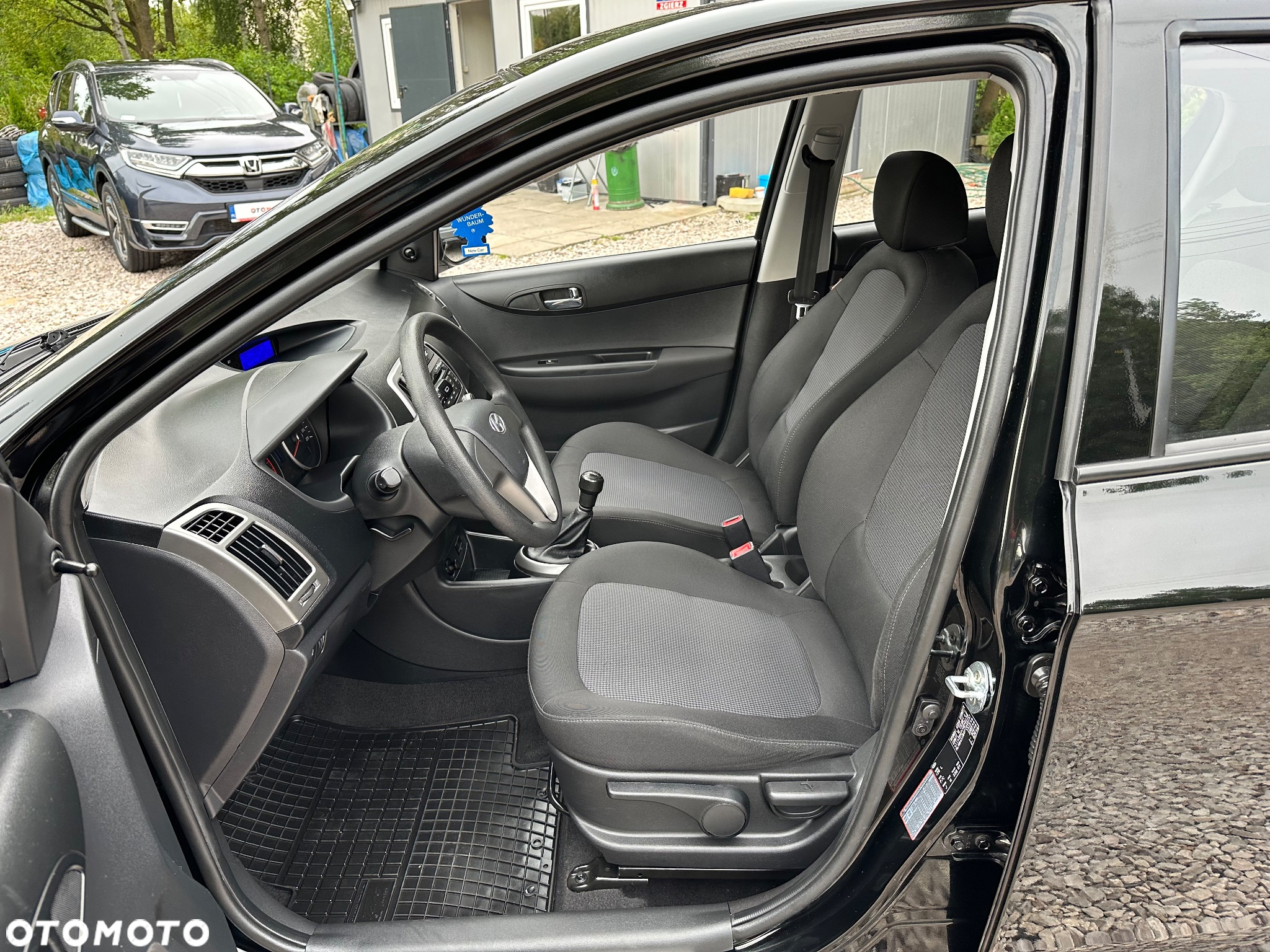 Hyundai i20 - 12