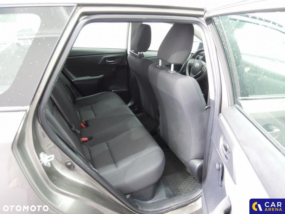 Toyota Auris - 24