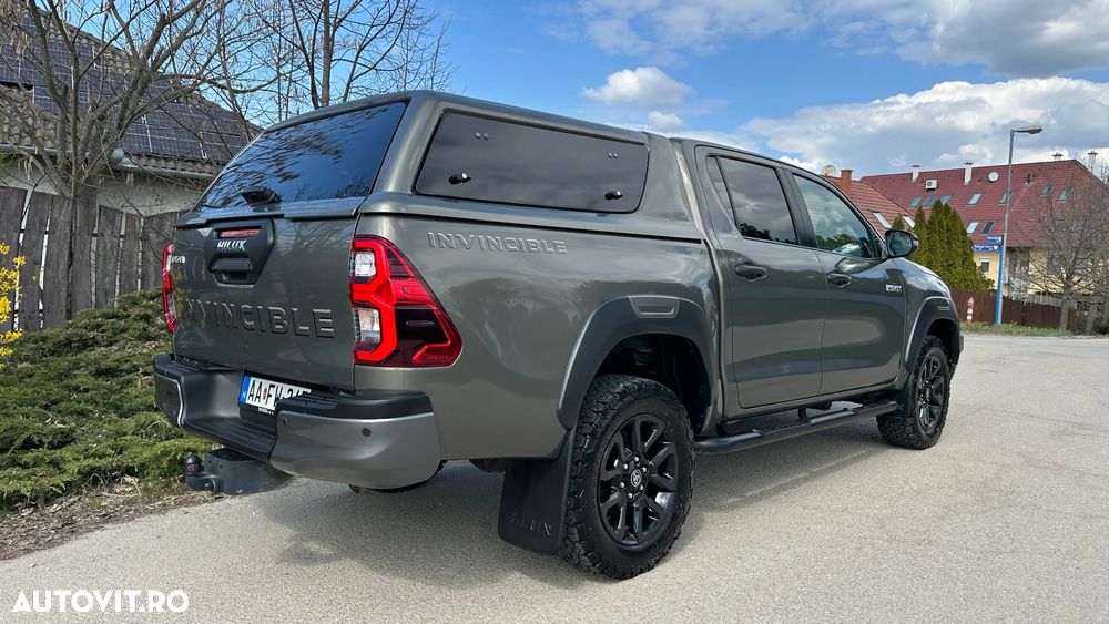 Toyota Hilux 2.8D 204CP 4x4 Double Cab AT Invincible Color Edition - 9