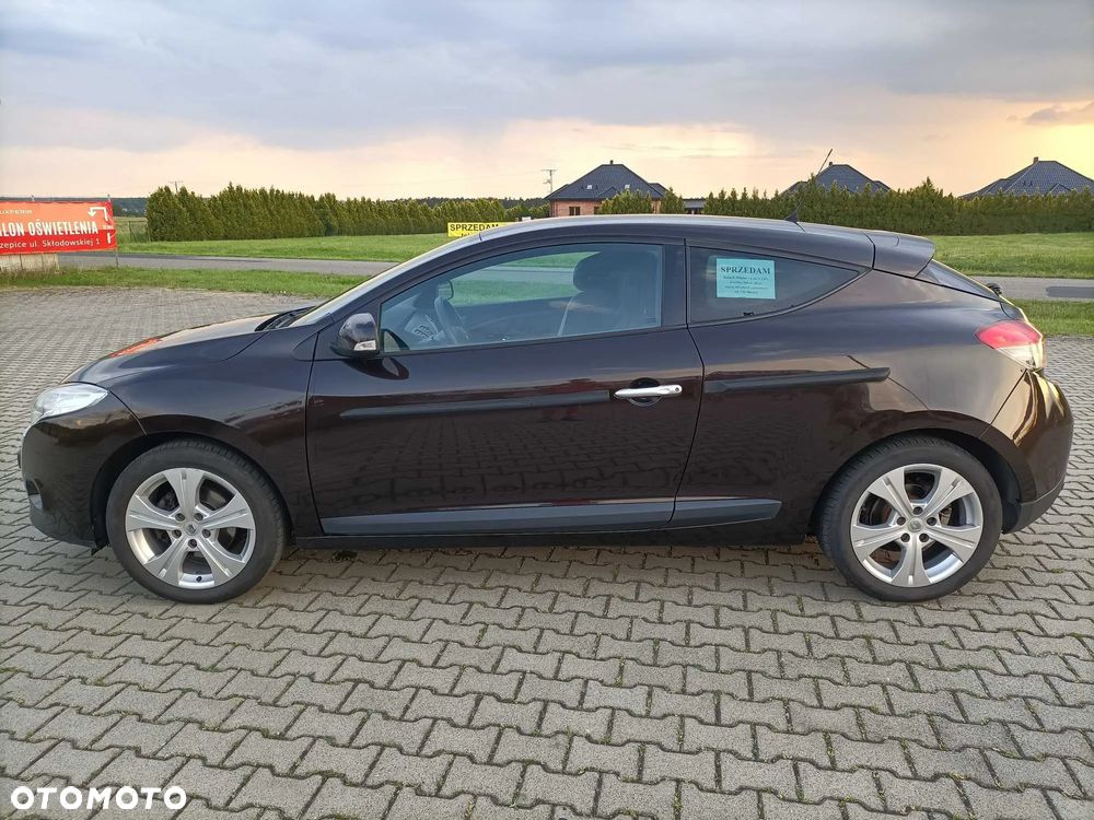 Renault Megane 1.6 16V Dynamique Euro5 - 3