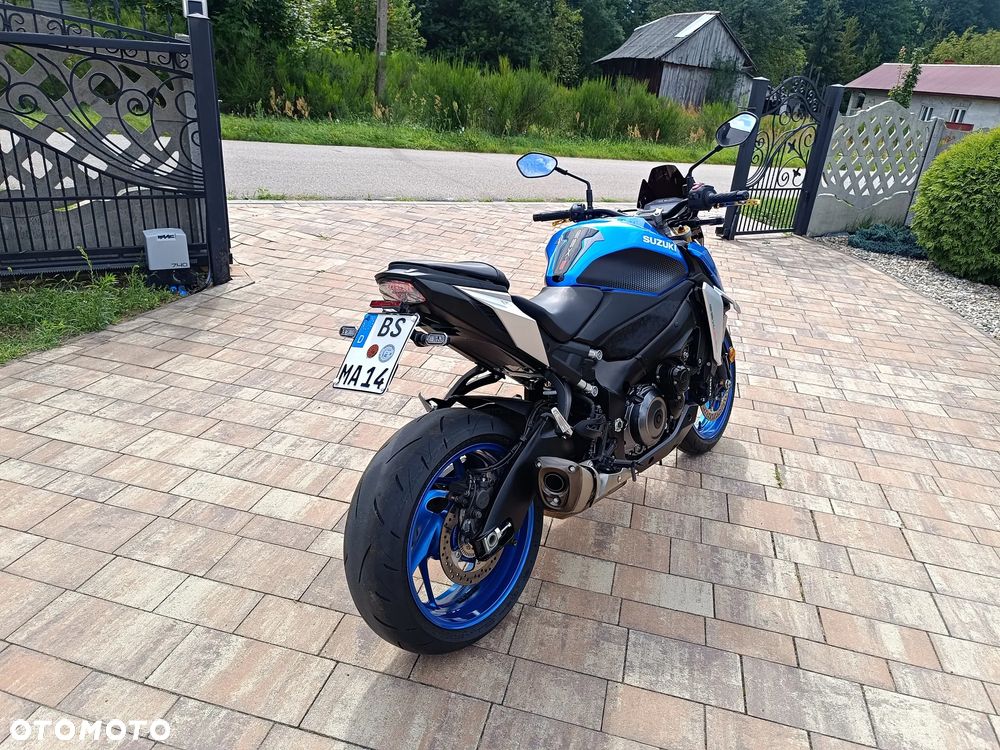 Suzuki GSX 1000 - 9
