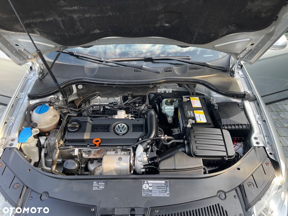 Volkswagen Passat - 38