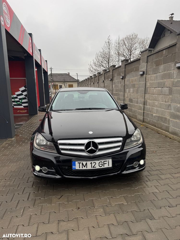 Mercedes-Benz C - 4