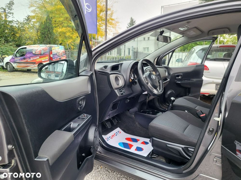 Toyota Yaris - 14