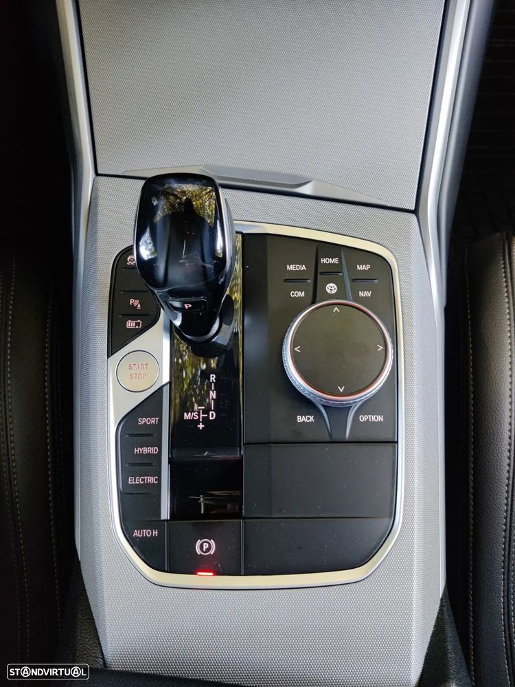BMW 320 e Line Sport Auto - 13