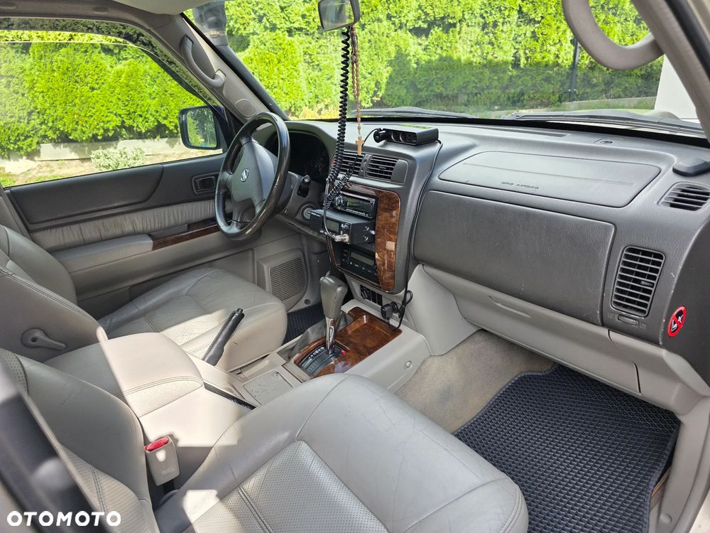 Nissan Patrol - 10
