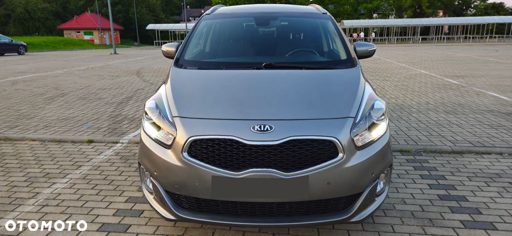 Kia Carens 1.7 CRDi L 7os - 16