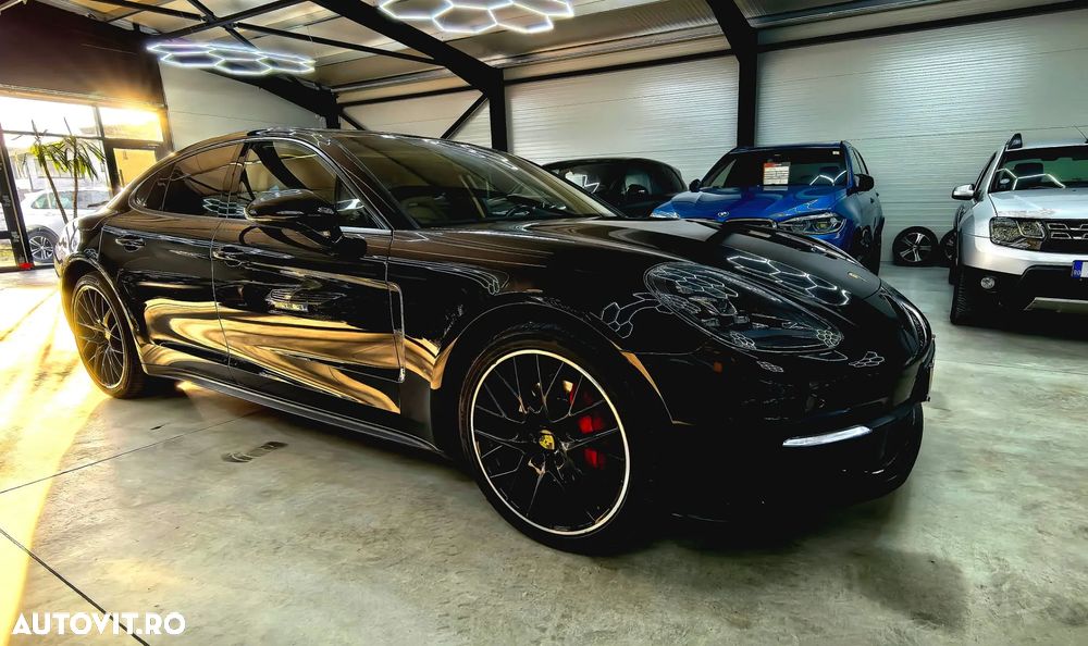 Porsche Panamera 4 - 7