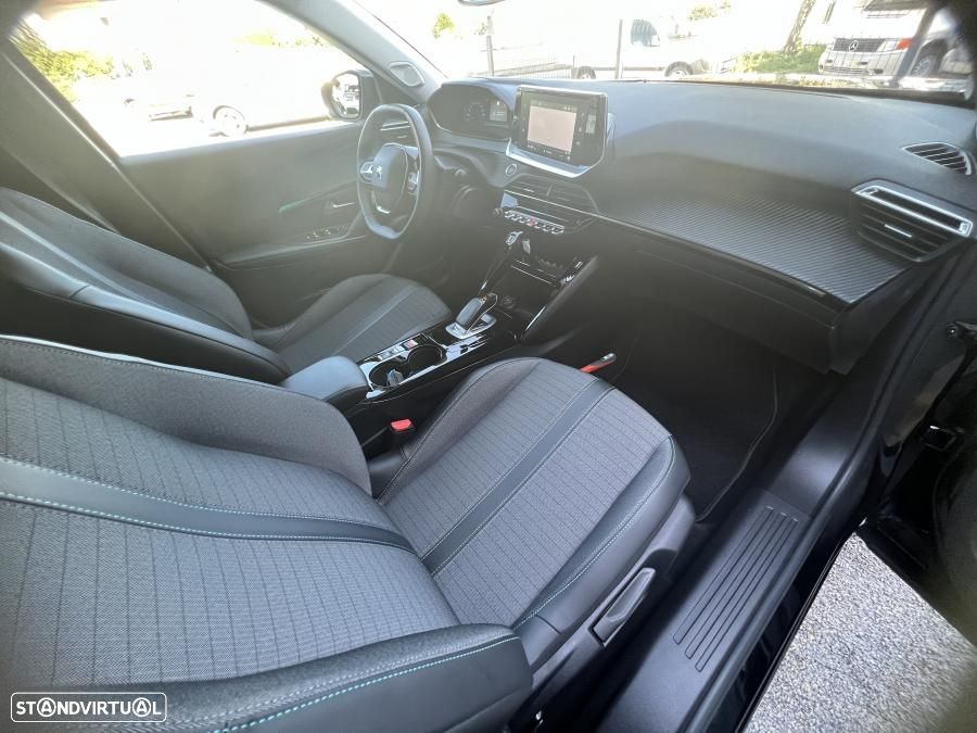 Peugeot e-2008 50 kWh Allure Pack - 23
