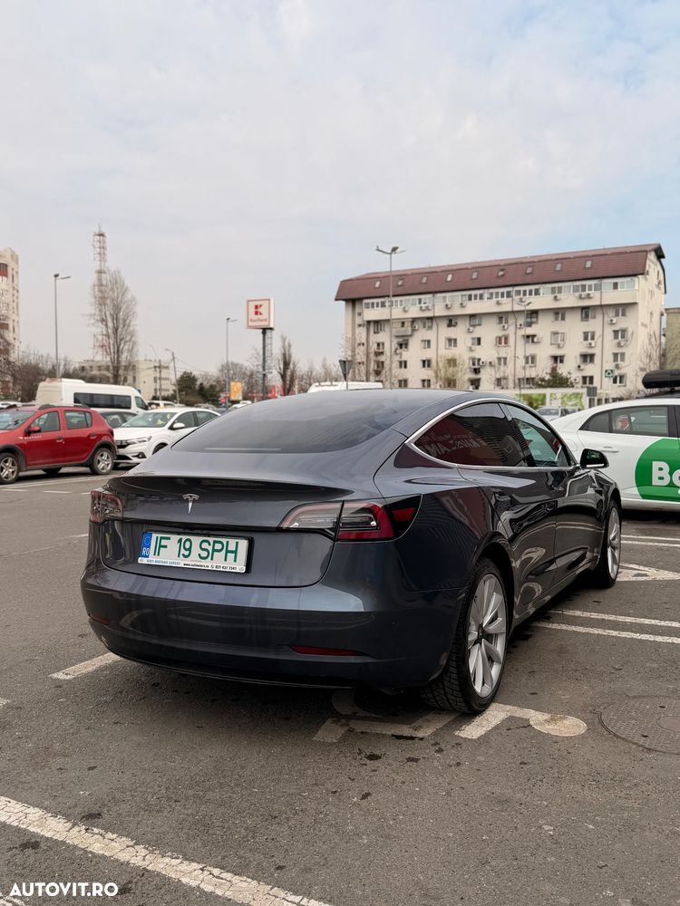 Tesla Model 3 Standard Reichweite Plus Hinterradantrieb - 5