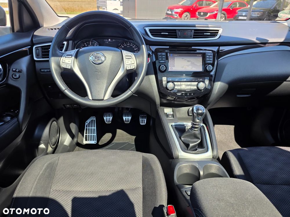 Nissan Qashqai 1.6 DIG-T N-Connecta - 21