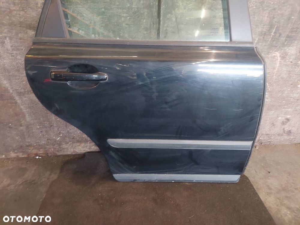 DRZWI KOMPLETNE PRAWY TYŁ VOLVO V50 I - 9