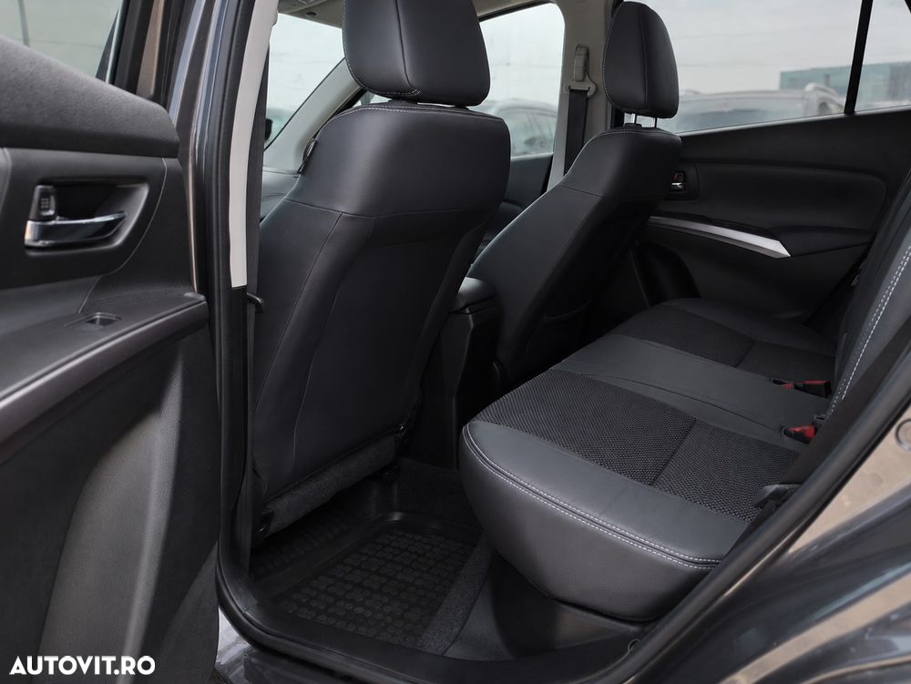 Suzuki S-Cross 1.4 Boosterjet 6MT MHEV Luxus - 11