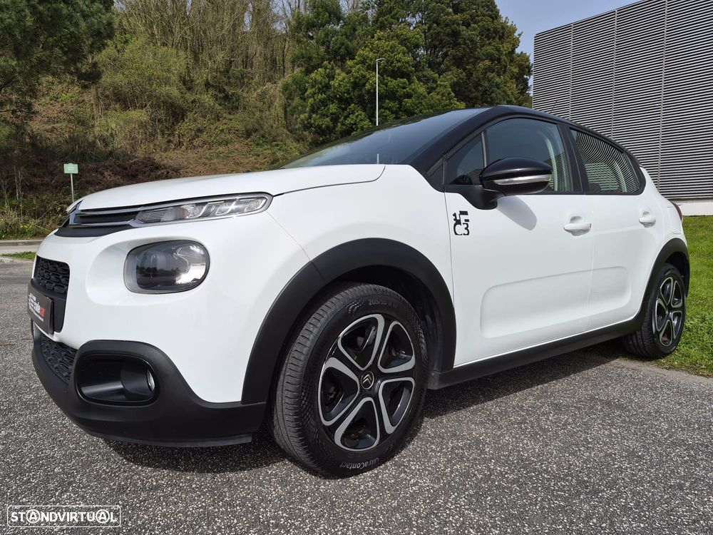 Citroën C3 1.2 PureTech Shine - 2
