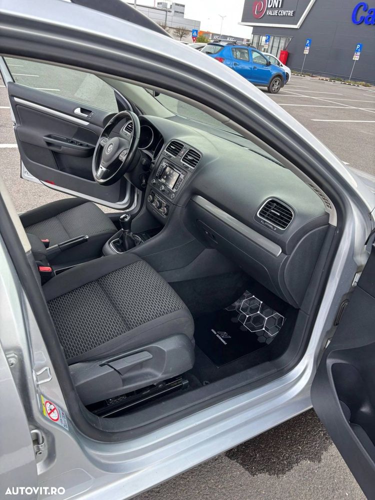 Volkswagen Golf - 5