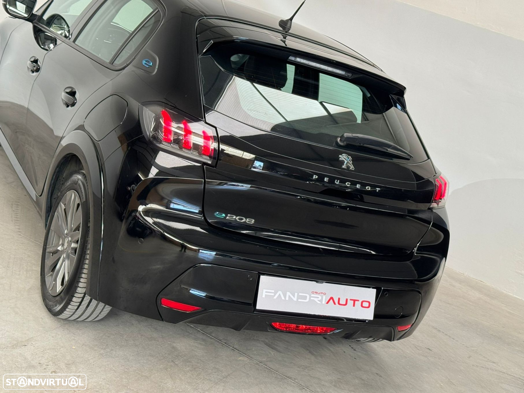 Peugeot e-208 50 kWh Allure Pack - 14