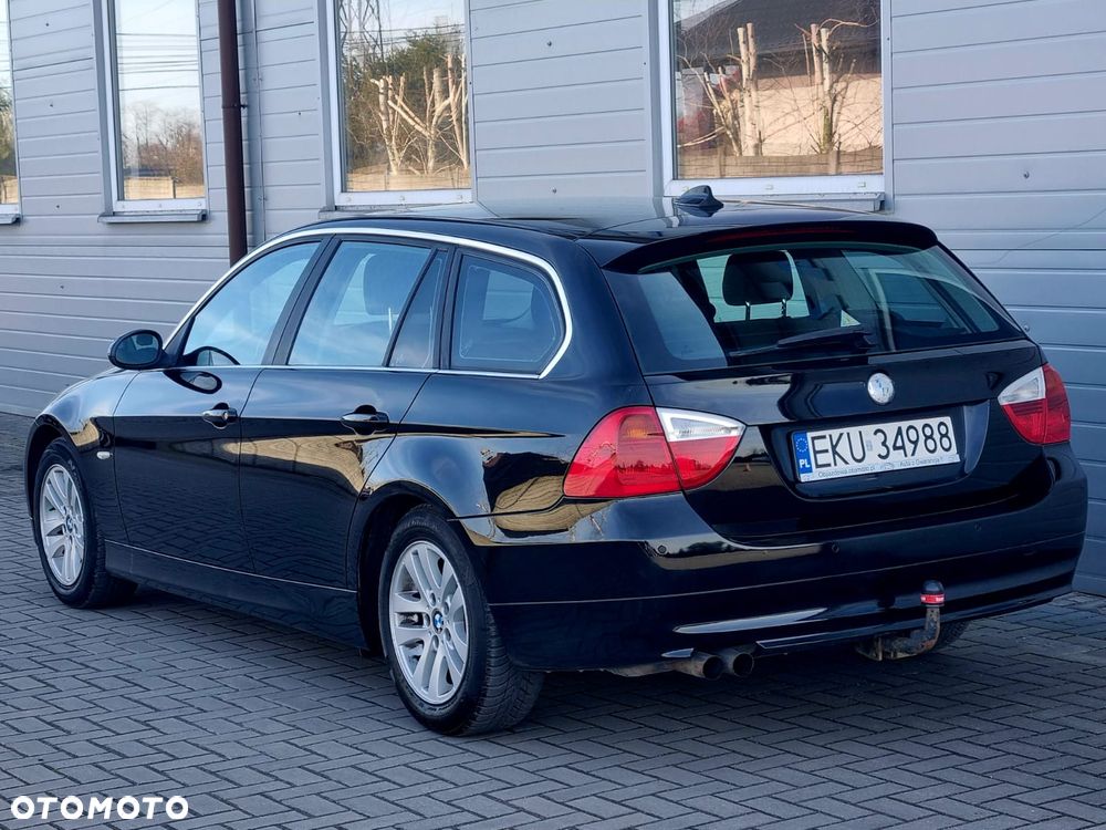 BMW Seria 3 325i - 10