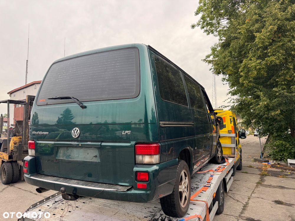 Volkswagen t4 multiwan multivan  ćwiartka próg błotnik klapa bagażnika klapa tylnia tył z szybą drzwi boczne przesuwne drzwi suwane zielone zielony ciemny z szybą - 2