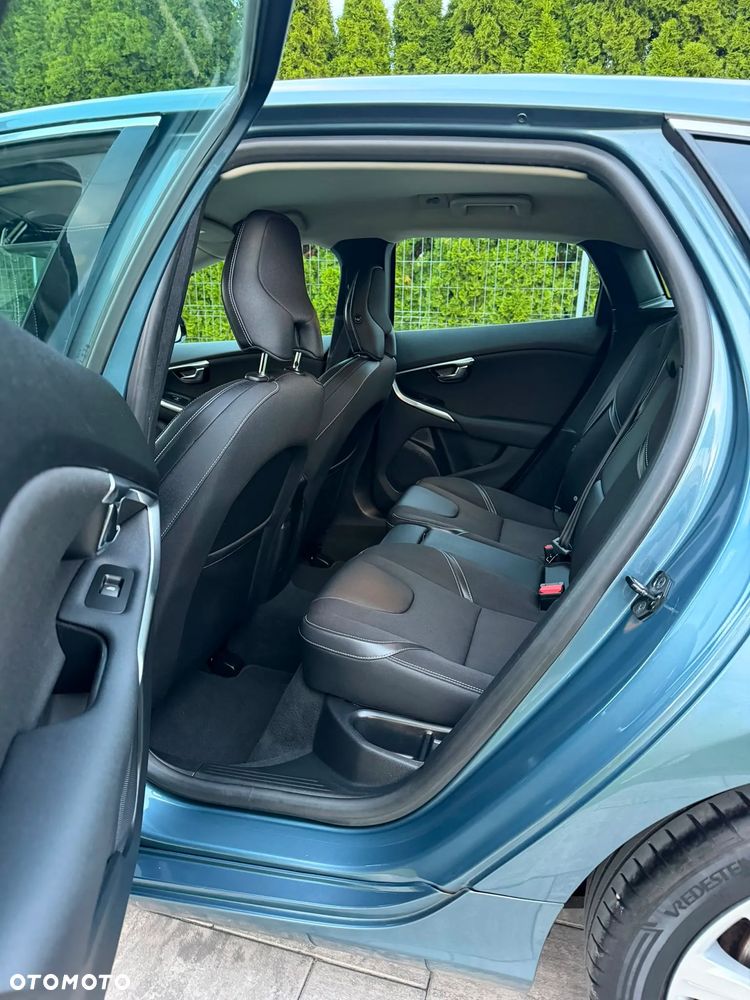 Volvo V40 D2 Summum - 18