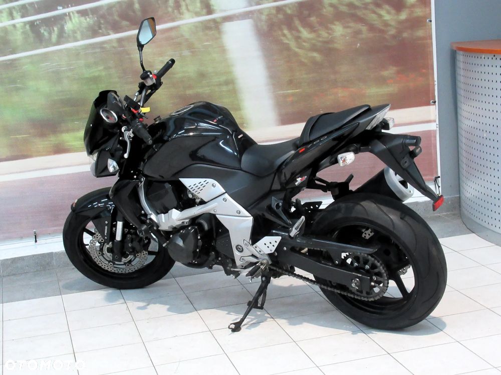 Kawasaki Z - 6