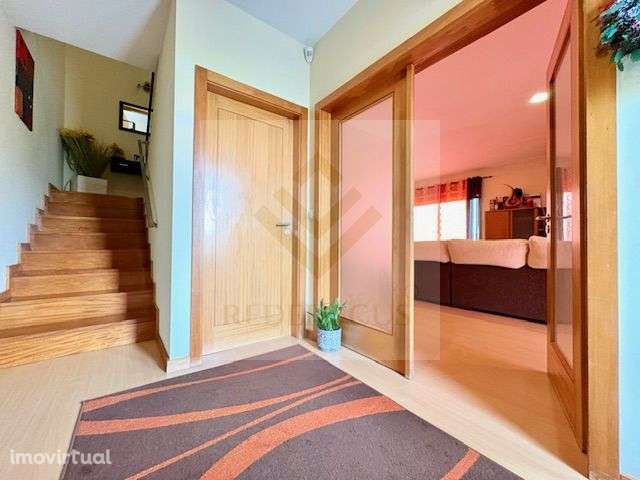 Moradia T4 com espaço exterior em Válega - Grande imagem: 4/39