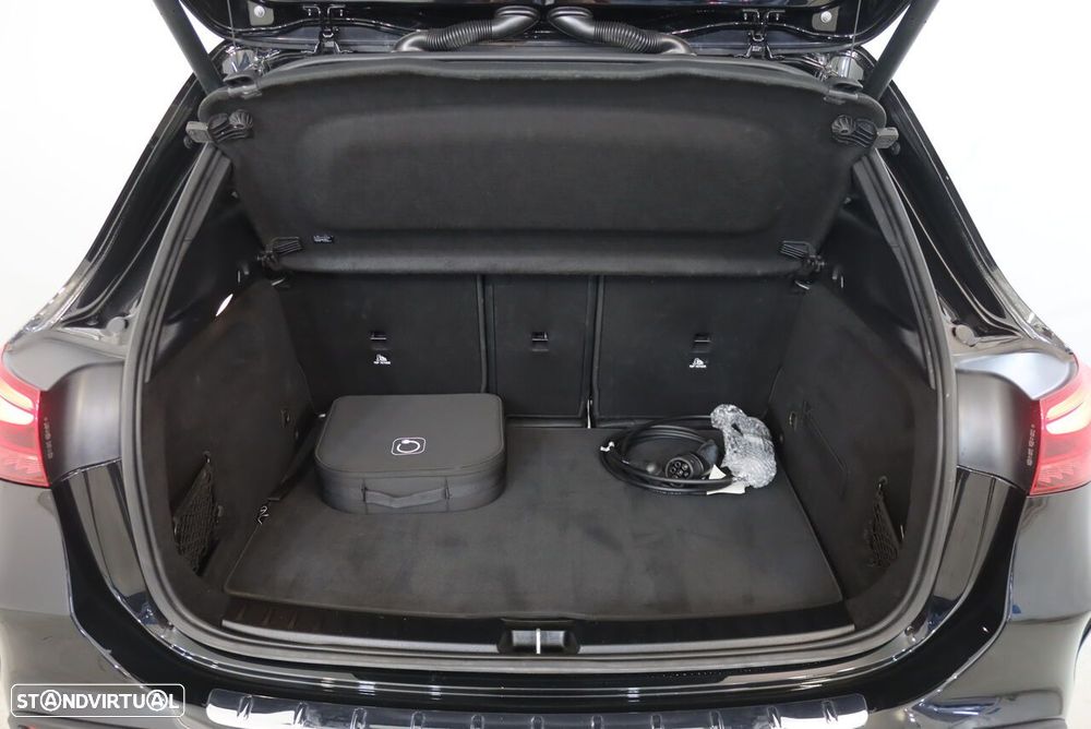 Mercedes-Benz GLA 250 e AMG Line - 40