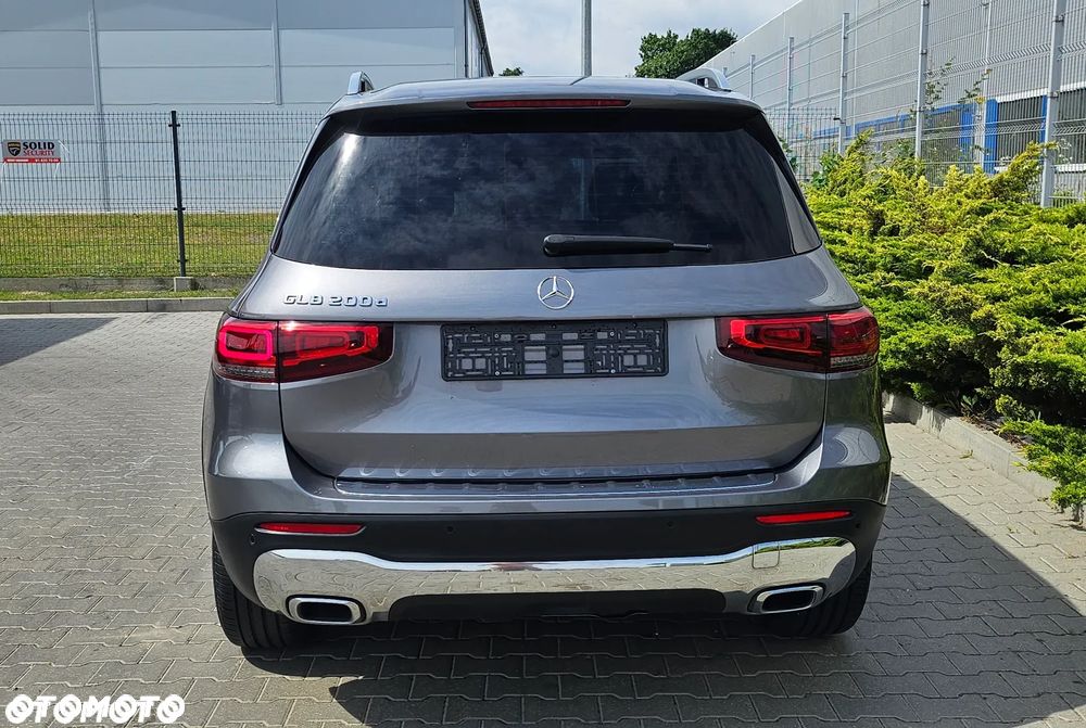 Mercedes-Benz GLB 200 d 8G-DCT - 15